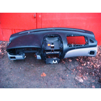 Торпедо (панель приборов) NISSAN ALMERA (N16) 2000-2006 Торпедо (панель приборов) NISSAN ALMERA (N16) 2000-2006