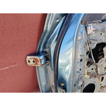 Петля двери передней правой (верхняя) NISSAN ALMERA (N16) 2000-2006