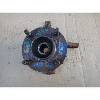 Кулак передний левый NISSAN ALMERA (N16) 2000-2006