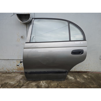 Стекло двери задней левой TOYOTA CARINA E 1992-1997